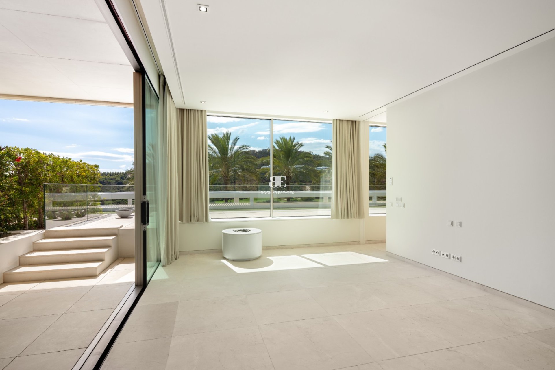 Herverkoop - Villa -
Malaga - Casares