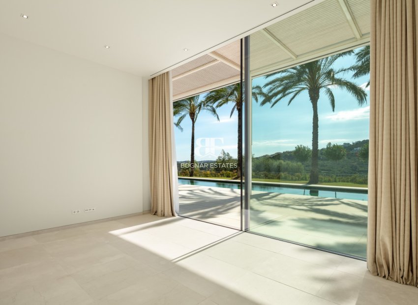 Herverkoop - Villa -
Malaga - Casares