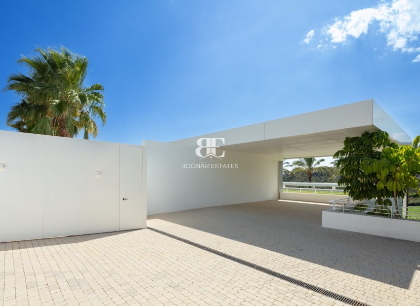 Herverkoop - Villa -
Malaga - Casares