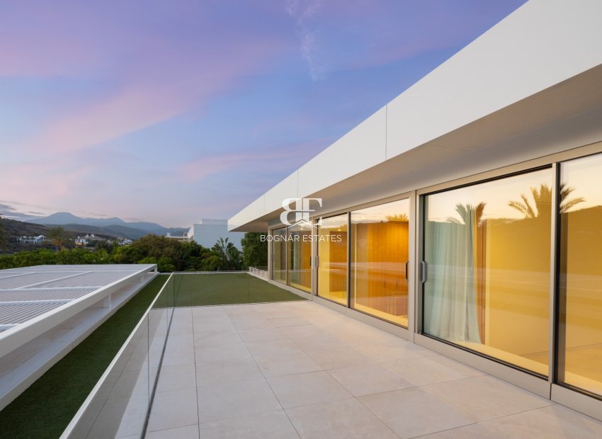 Herverkoop - Villa -
Malaga - Casares
