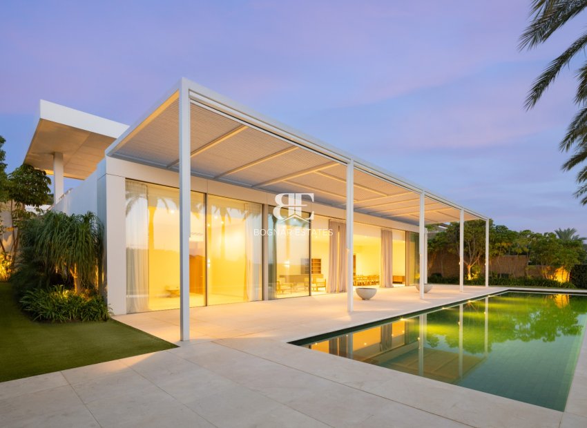 Herverkoop - Villa -
Malaga - Casares