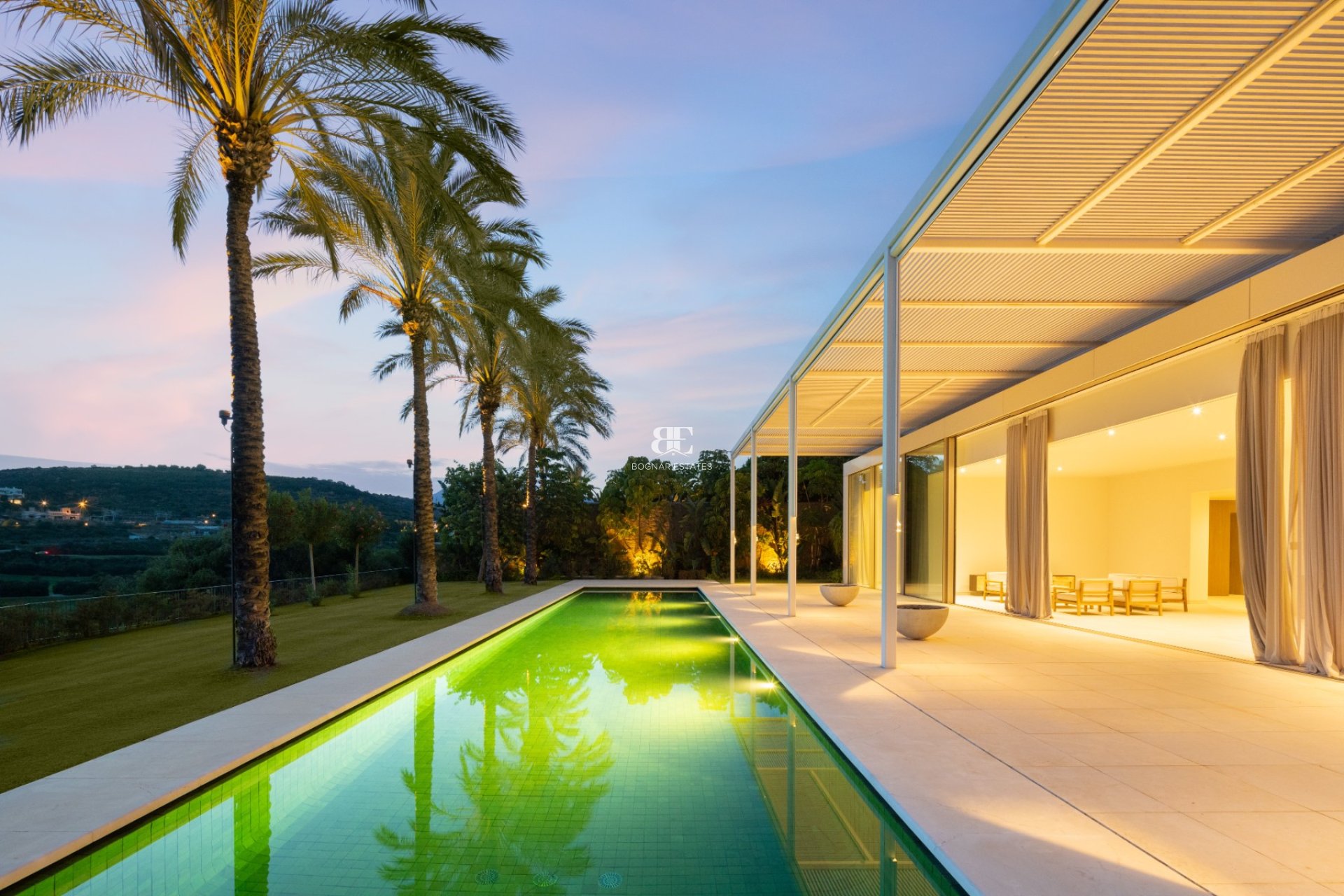 Herverkoop - Villa -
Malaga - Casares