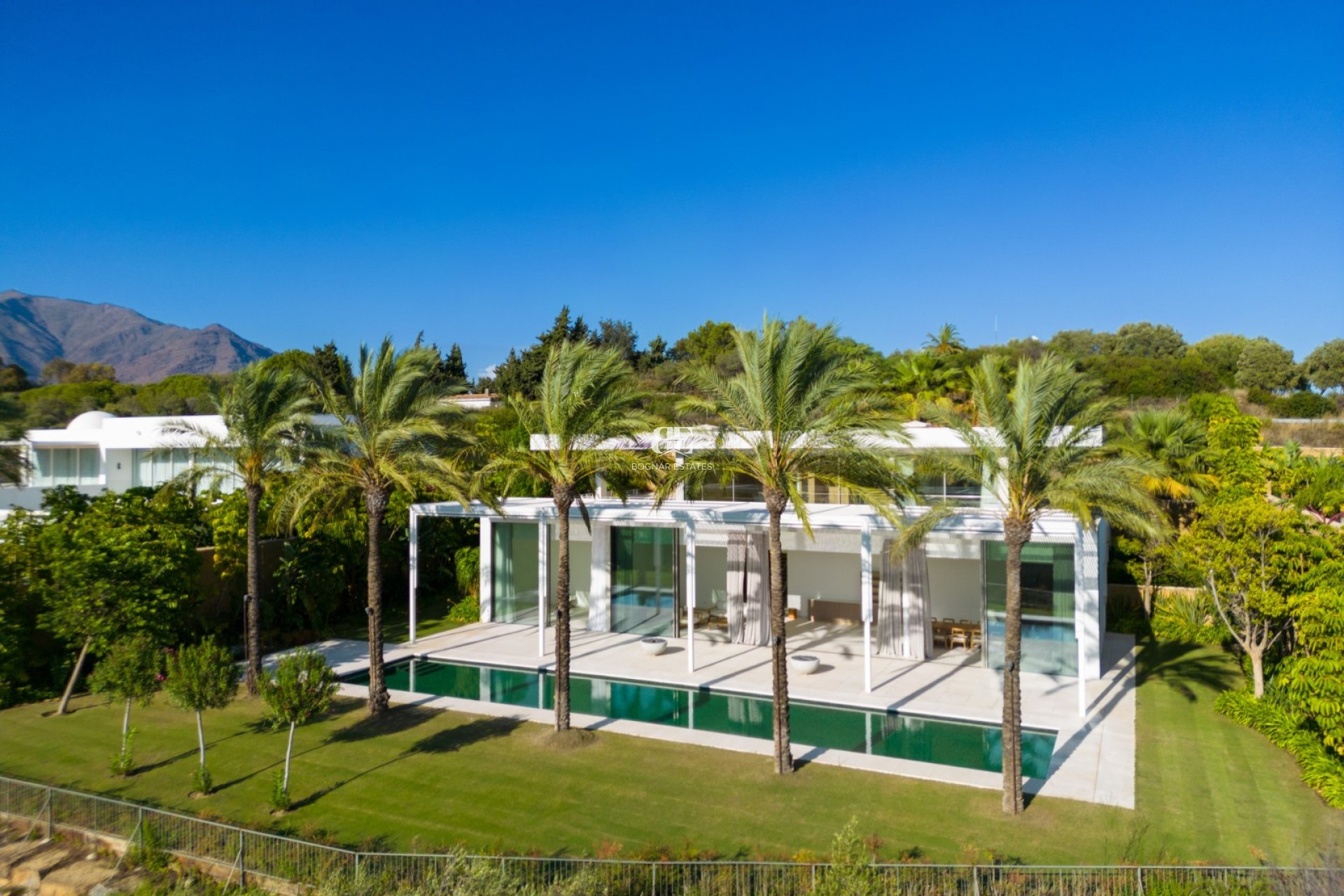 Herverkoop - Villa -
Malaga - Casares
