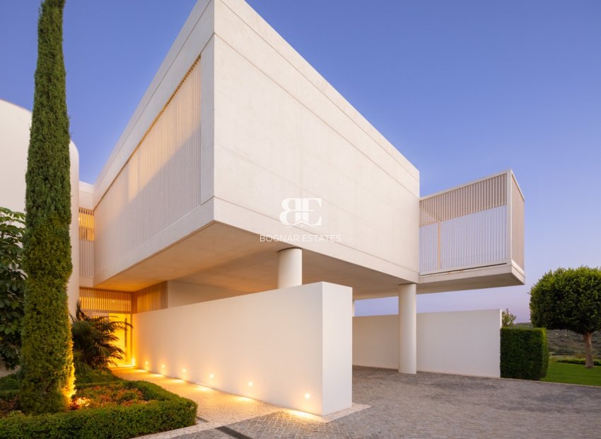 Herverkoop - Villa -
Malaga - Casares