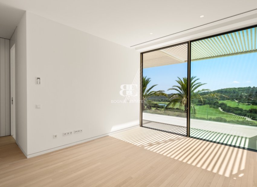 Herverkoop - Villa -
Malaga - Casares