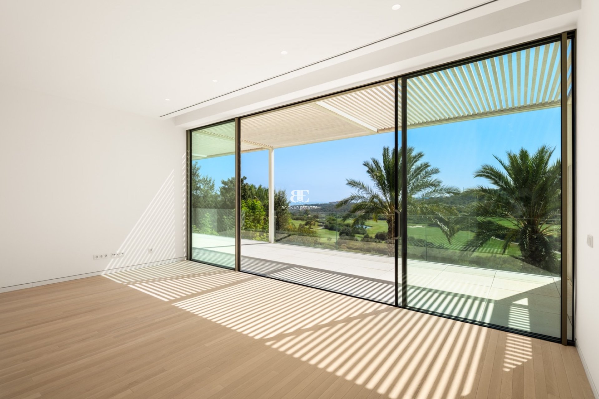 Herverkoop - Villa -
Malaga - Casares
