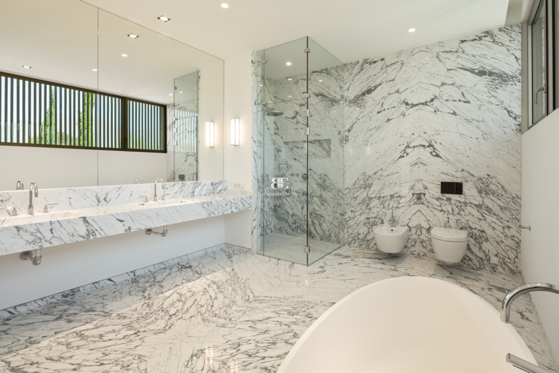 Herverkoop - Villa -
Malaga - Casares