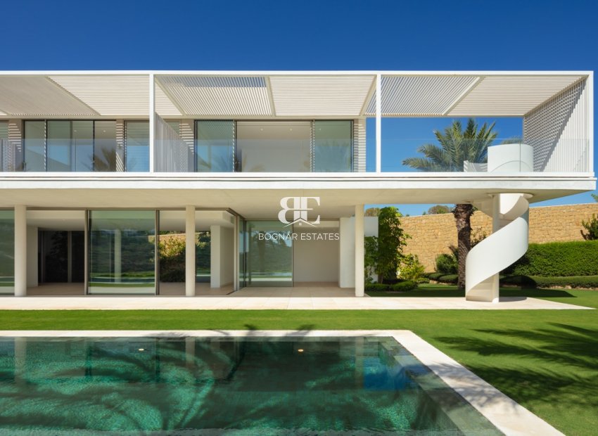 Herverkoop - Villa -
Malaga - Casares