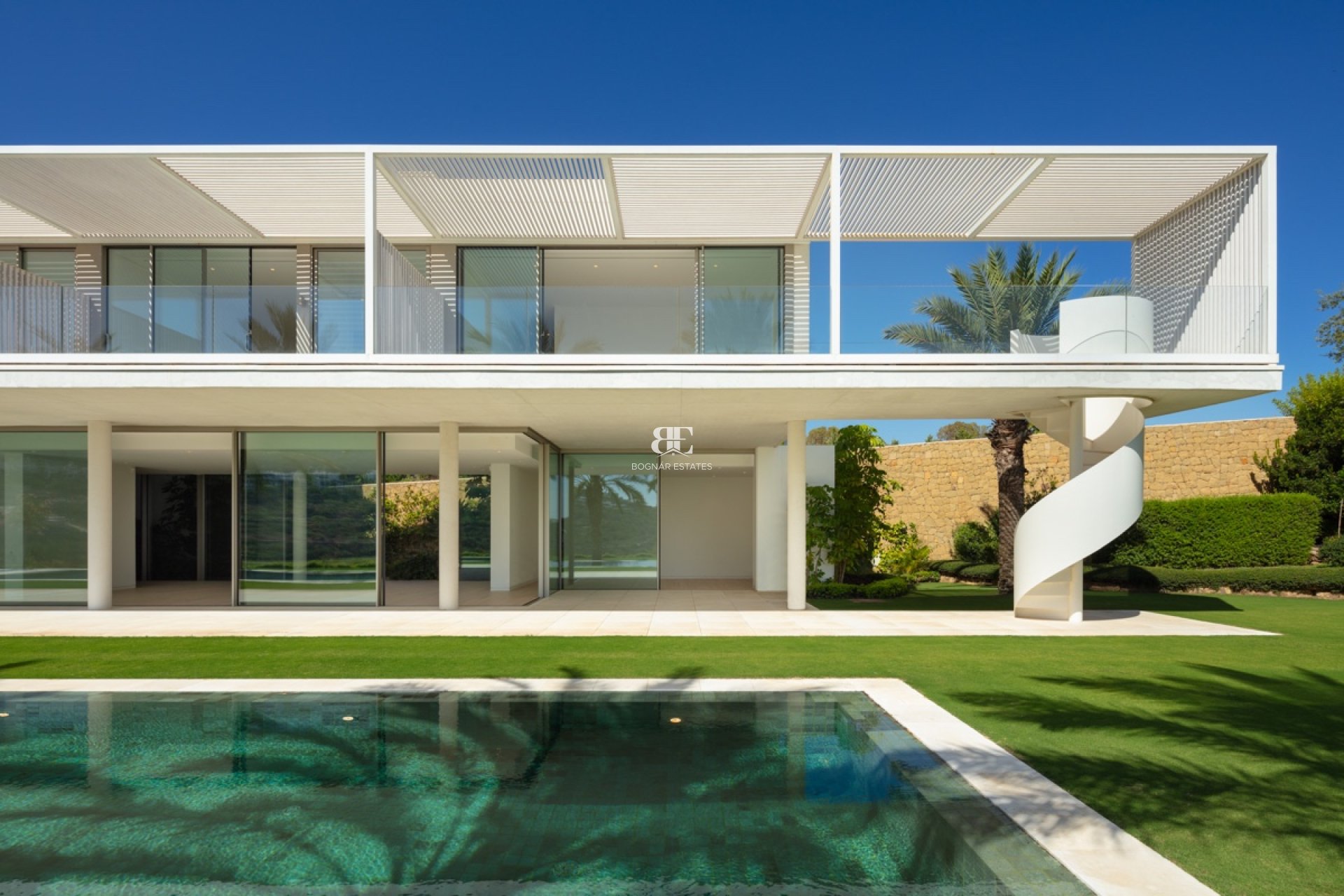 Herverkoop - Villa -
Malaga - Casares