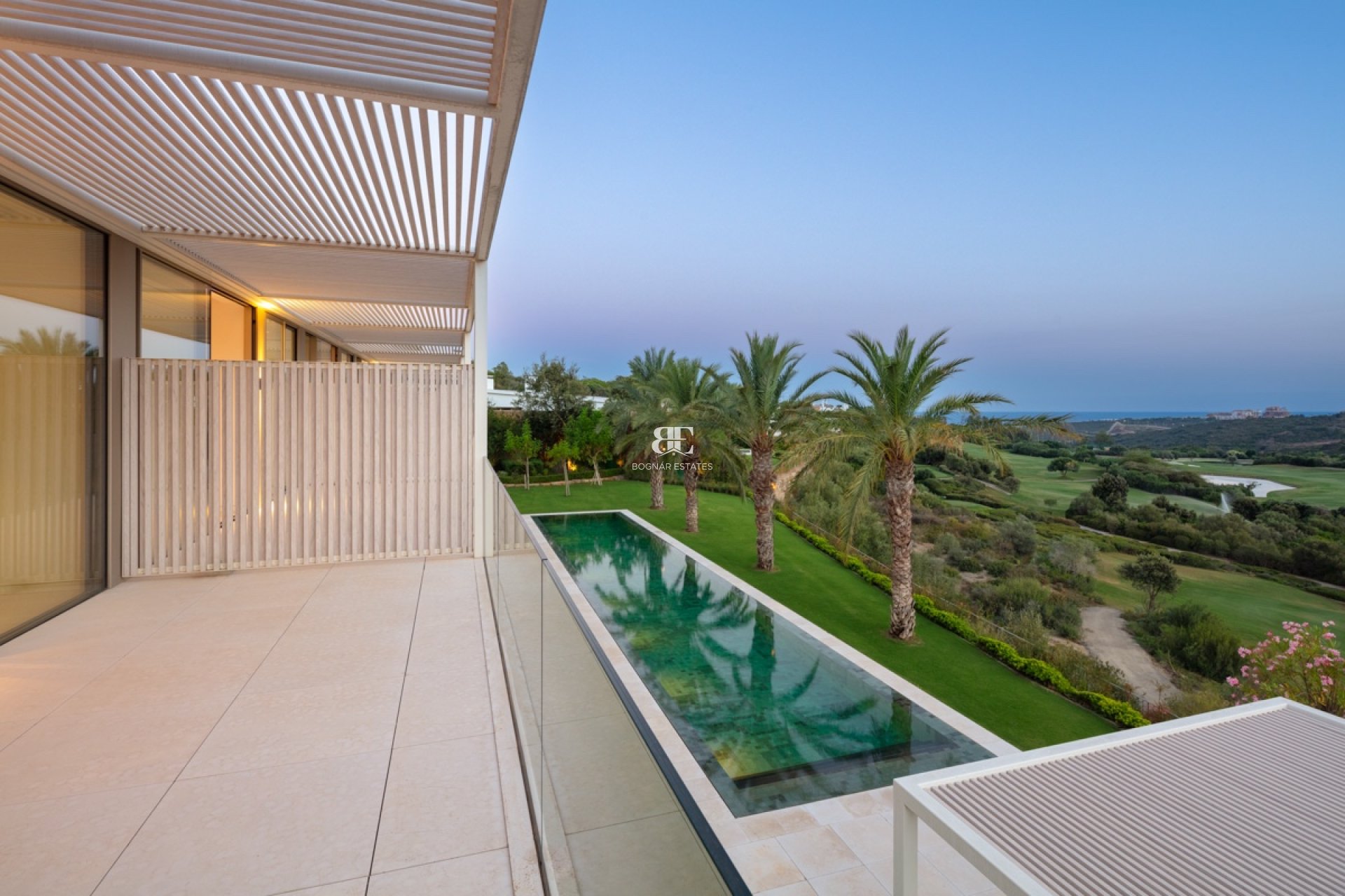 Herverkoop - Villa -
Malaga - Casares