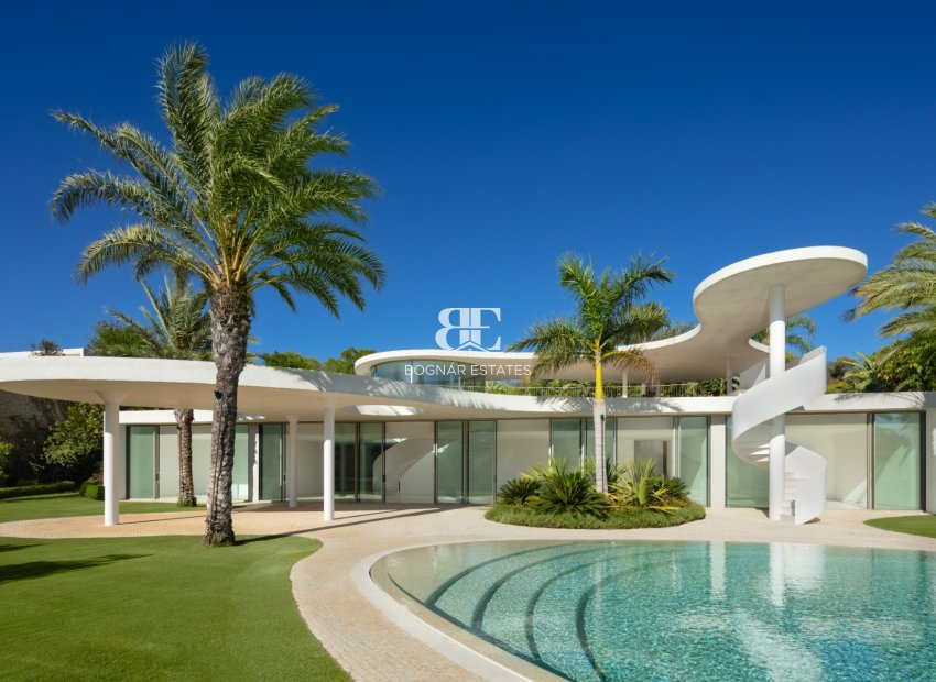 Herverkoop - Villa -
Malaga - Casares