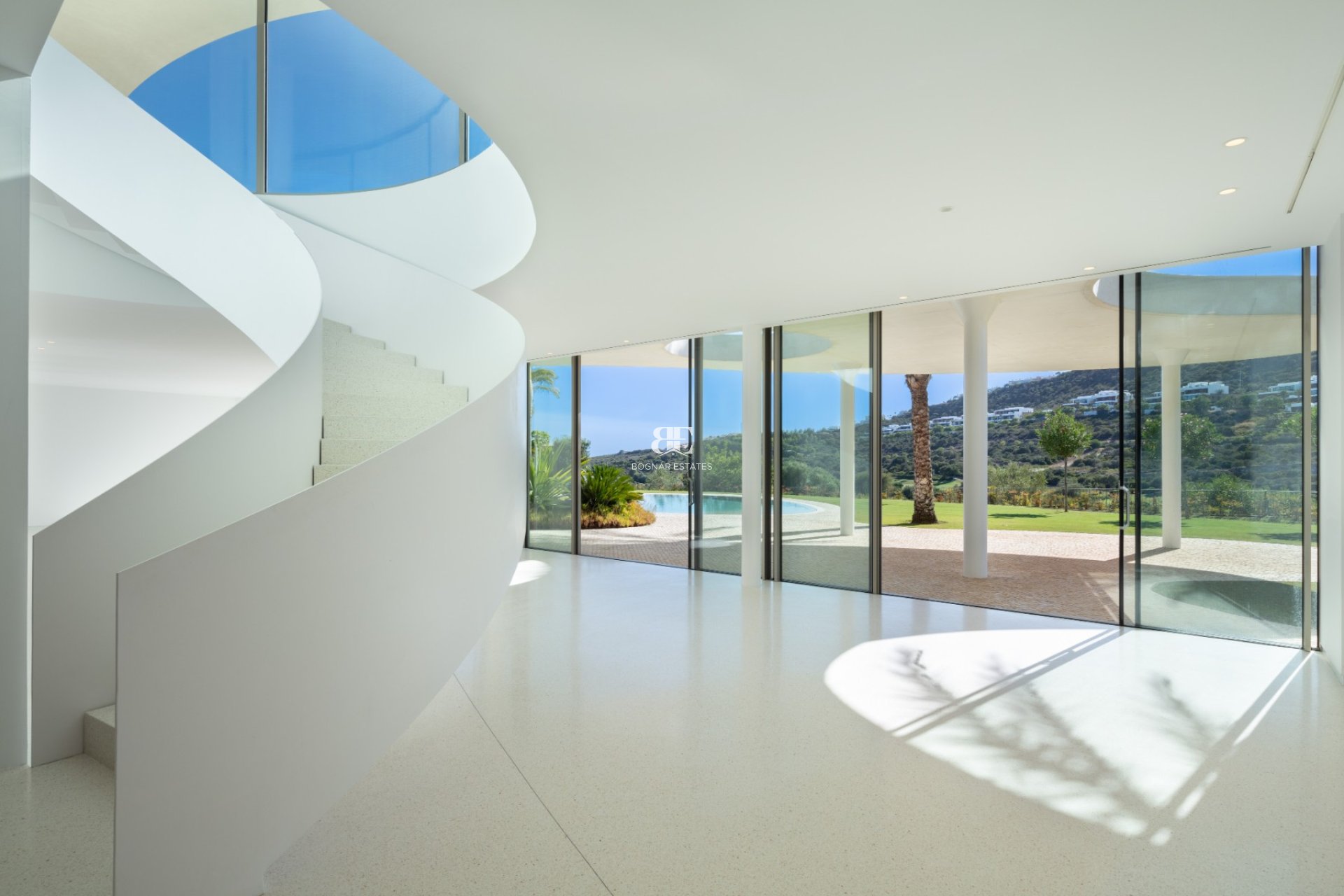 Herverkoop - Villa -
Malaga - Casares