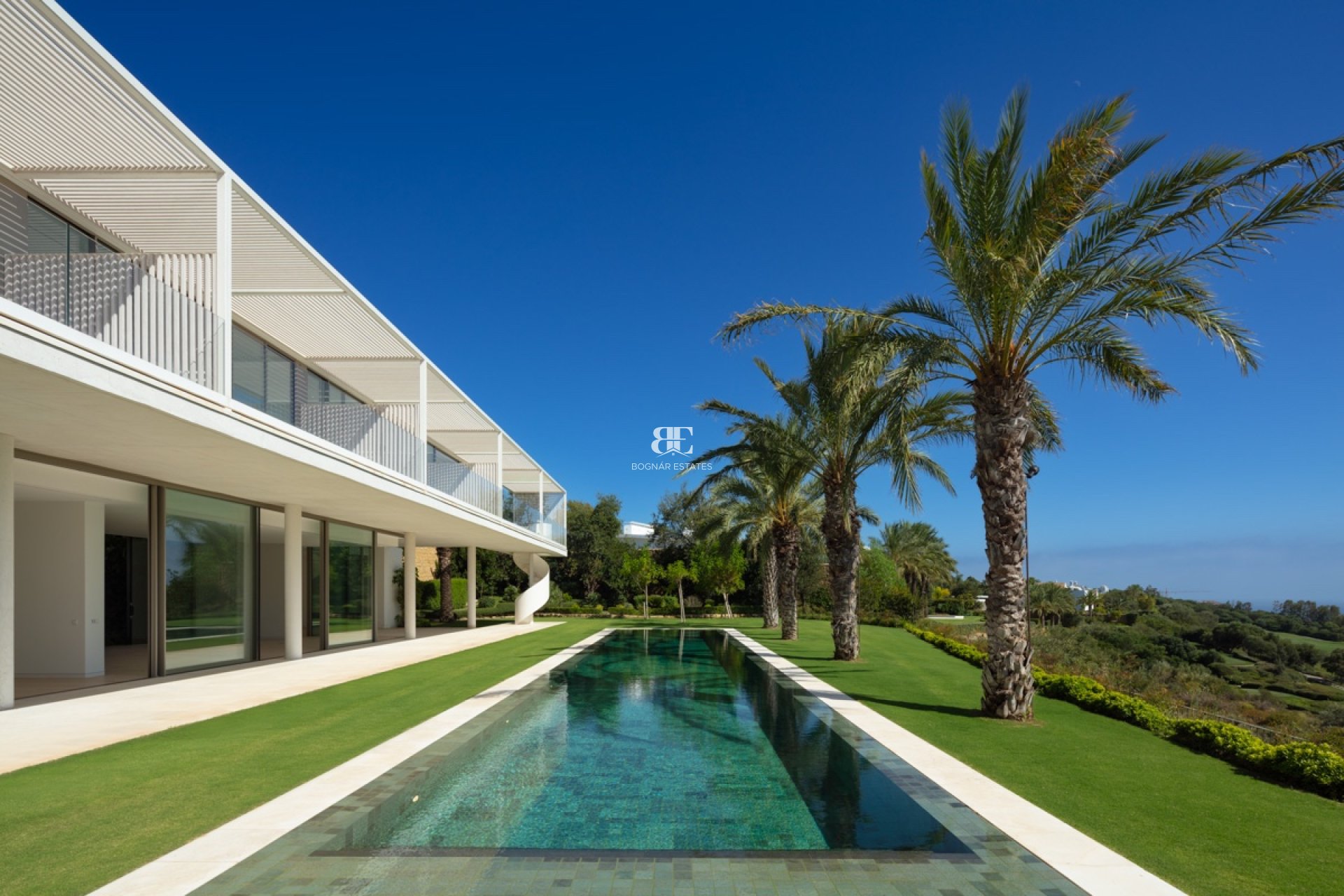 Herverkoop - Villa -
Malaga - Casares