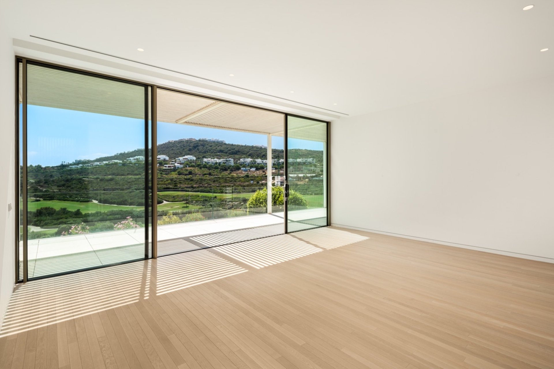 Herverkoop - Villa -
Malaga - Casares