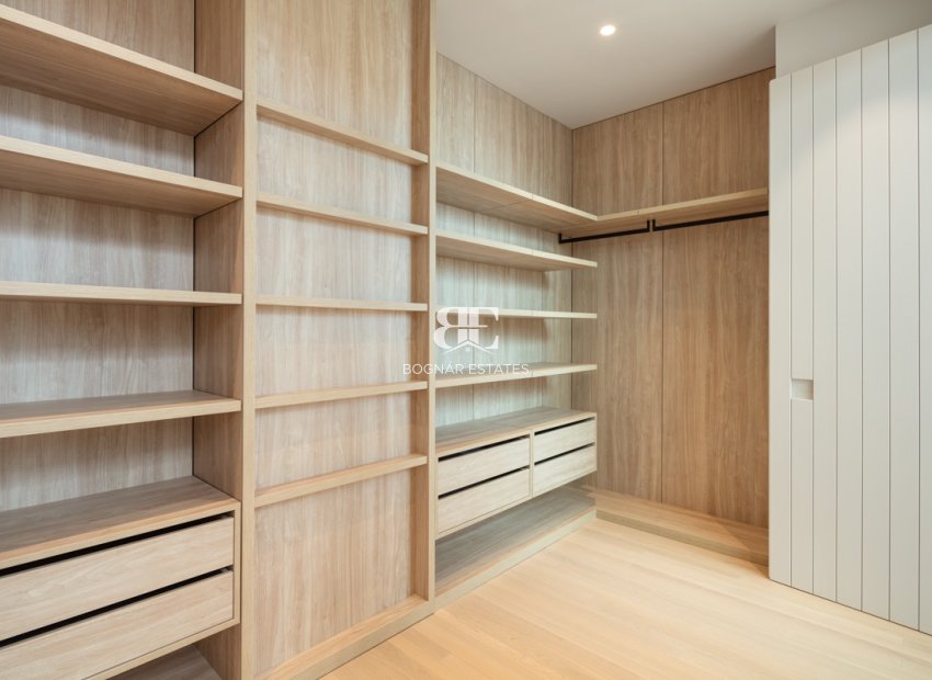 Herverkoop - Villa -
Malaga - Casares