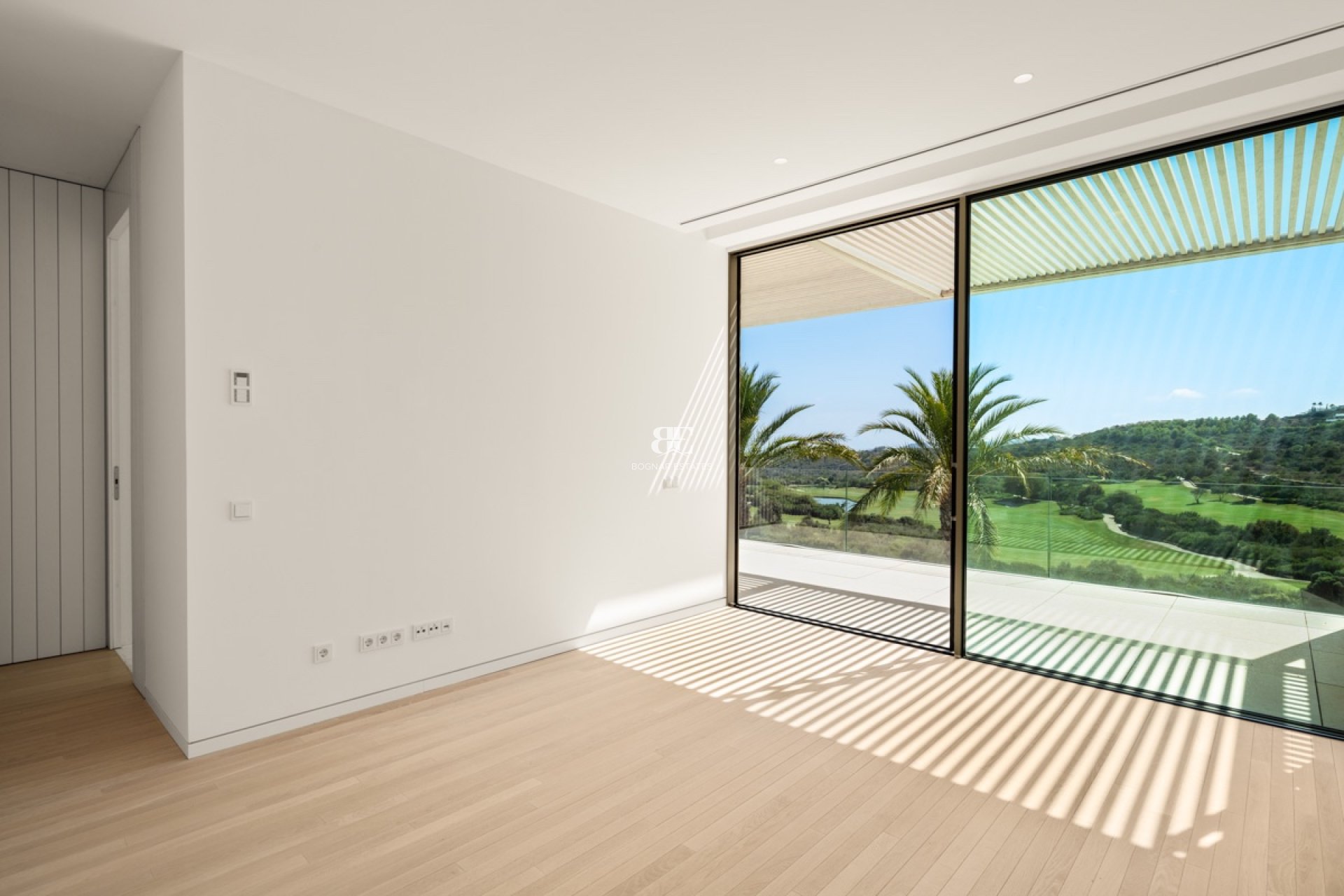 Herverkoop - Villa -
Malaga - Casares