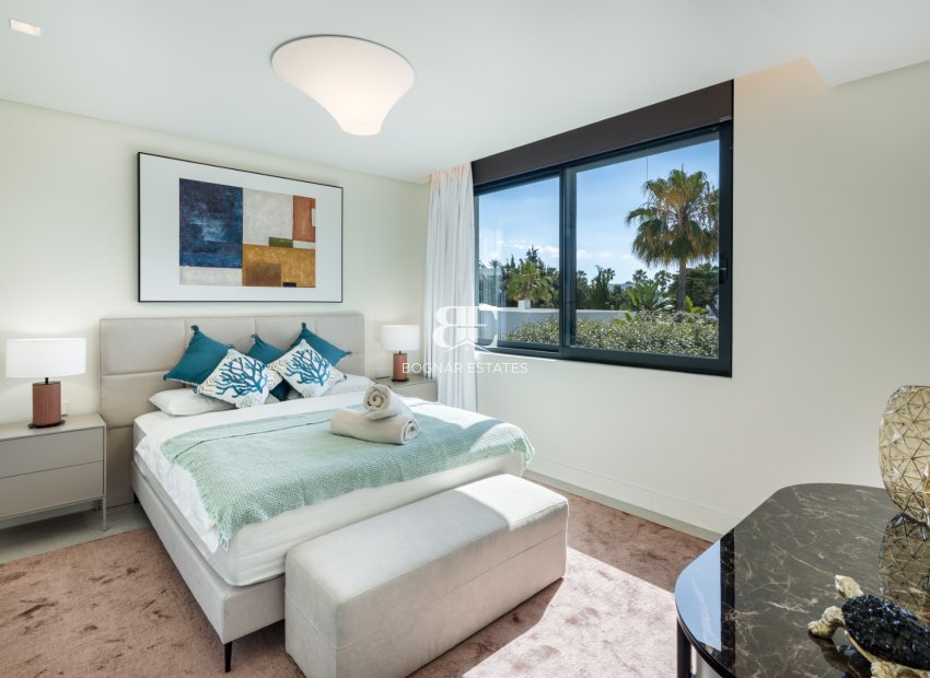 Herverkoop - Villa -
Marbella - East Marbella