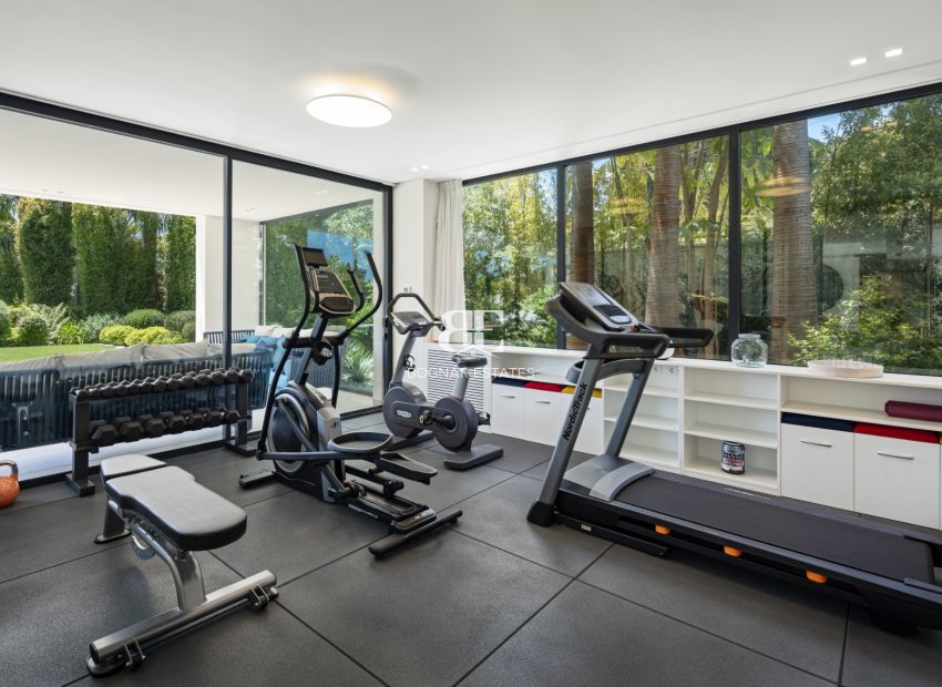 Herverkoop - Villa -
Marbella - East Marbella