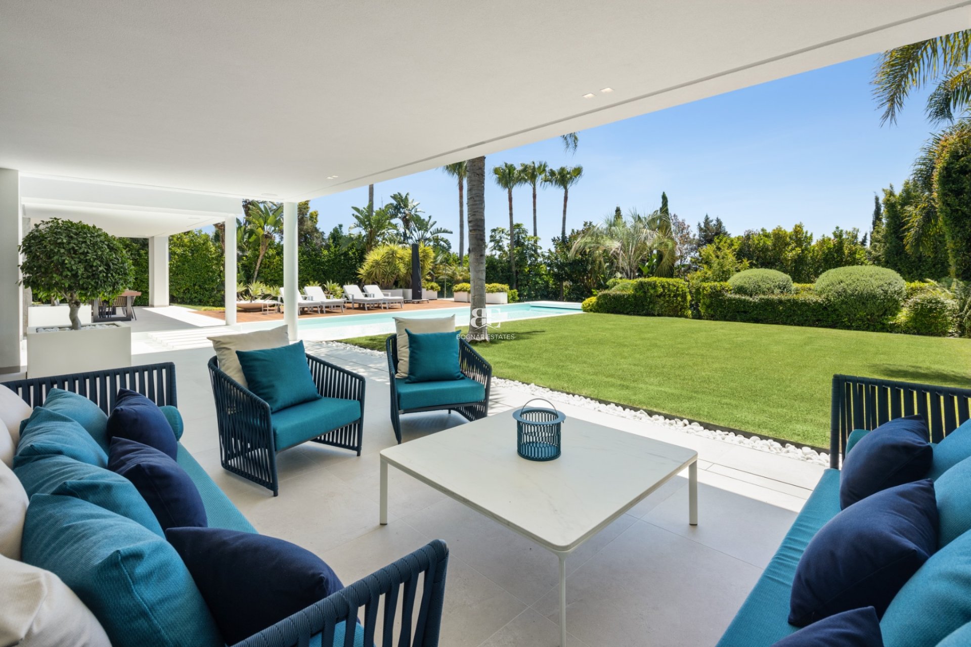 Herverkoop - Villa -
Marbella - East Marbella