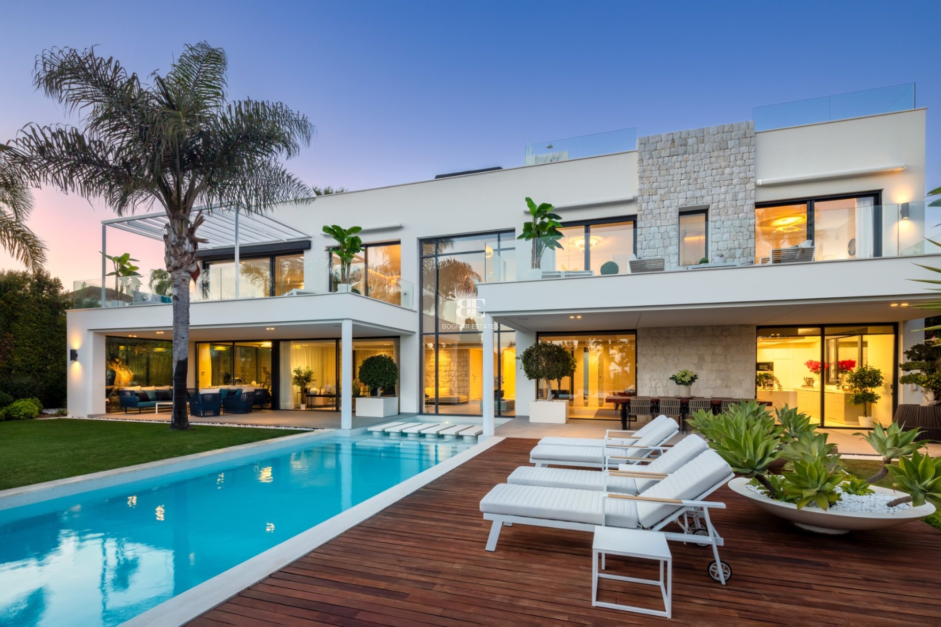 Herverkoop - Villa -
Marbella - East Marbella