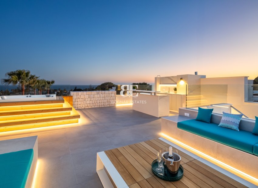 Herverkoop - Villa -
Marbella - East Marbella