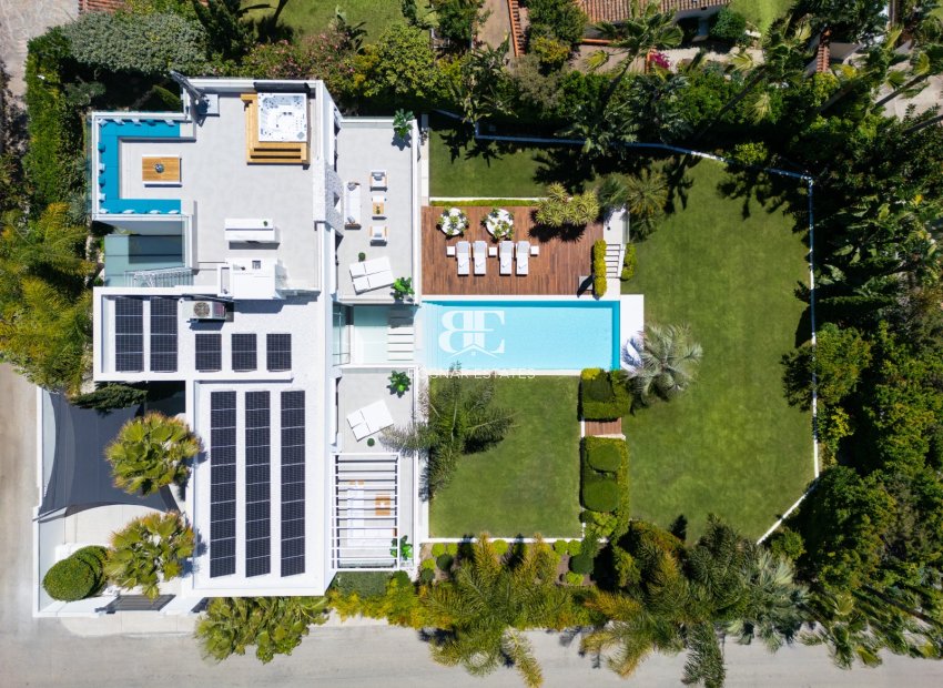 Herverkoop - Villa -
Marbella - East Marbella