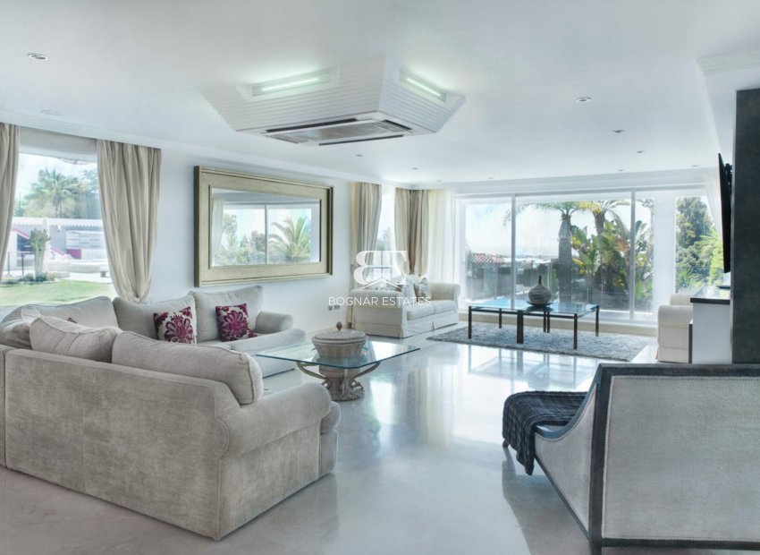 Herverkoop - Villa -
Marbella - Elviria