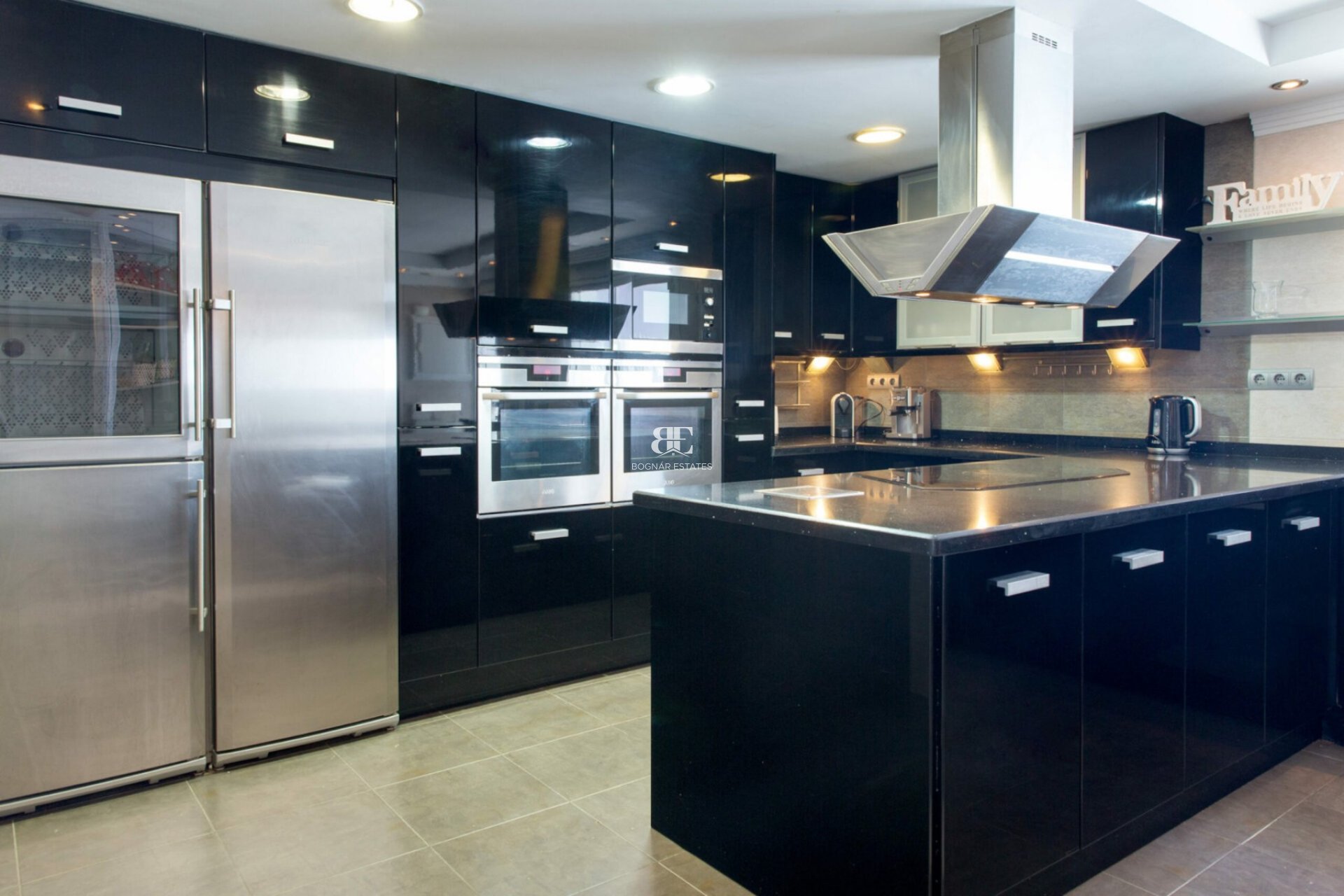 Herverkoop - Villa -
Marbella - Elviria