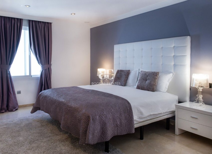 Herverkoop - Villa -
Marbella - Elviria