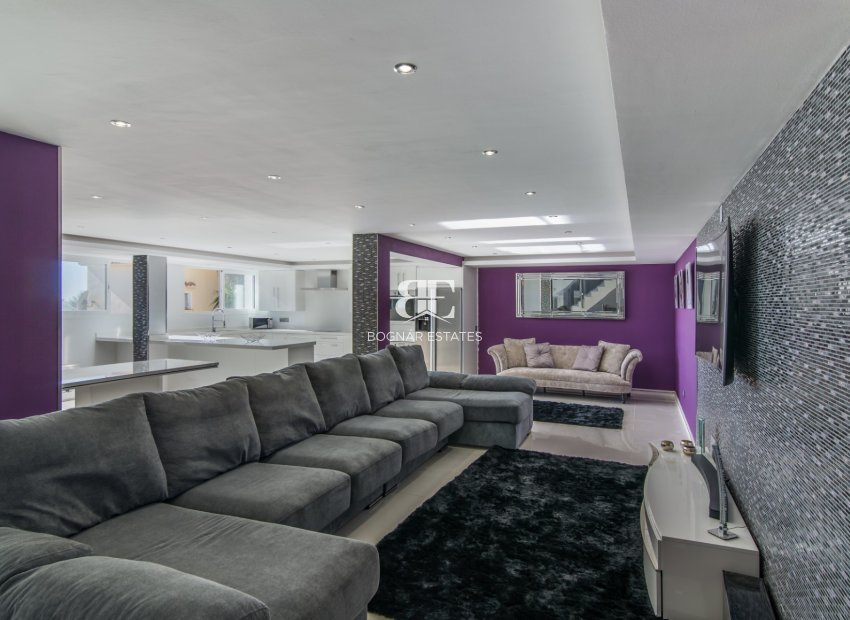 Herverkoop - Villa -
Marbella - Elviria