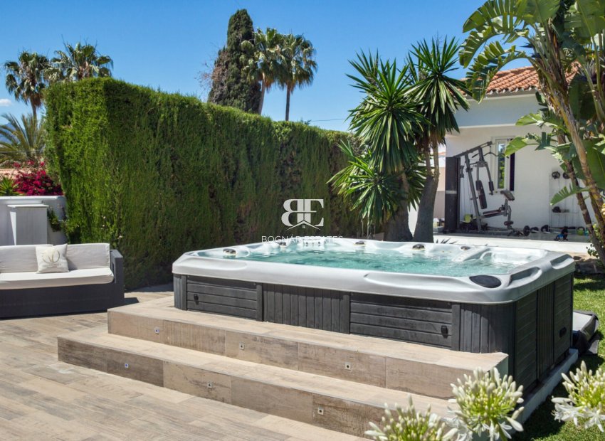 Herverkoop - Villa -
Marbella - Elviria
