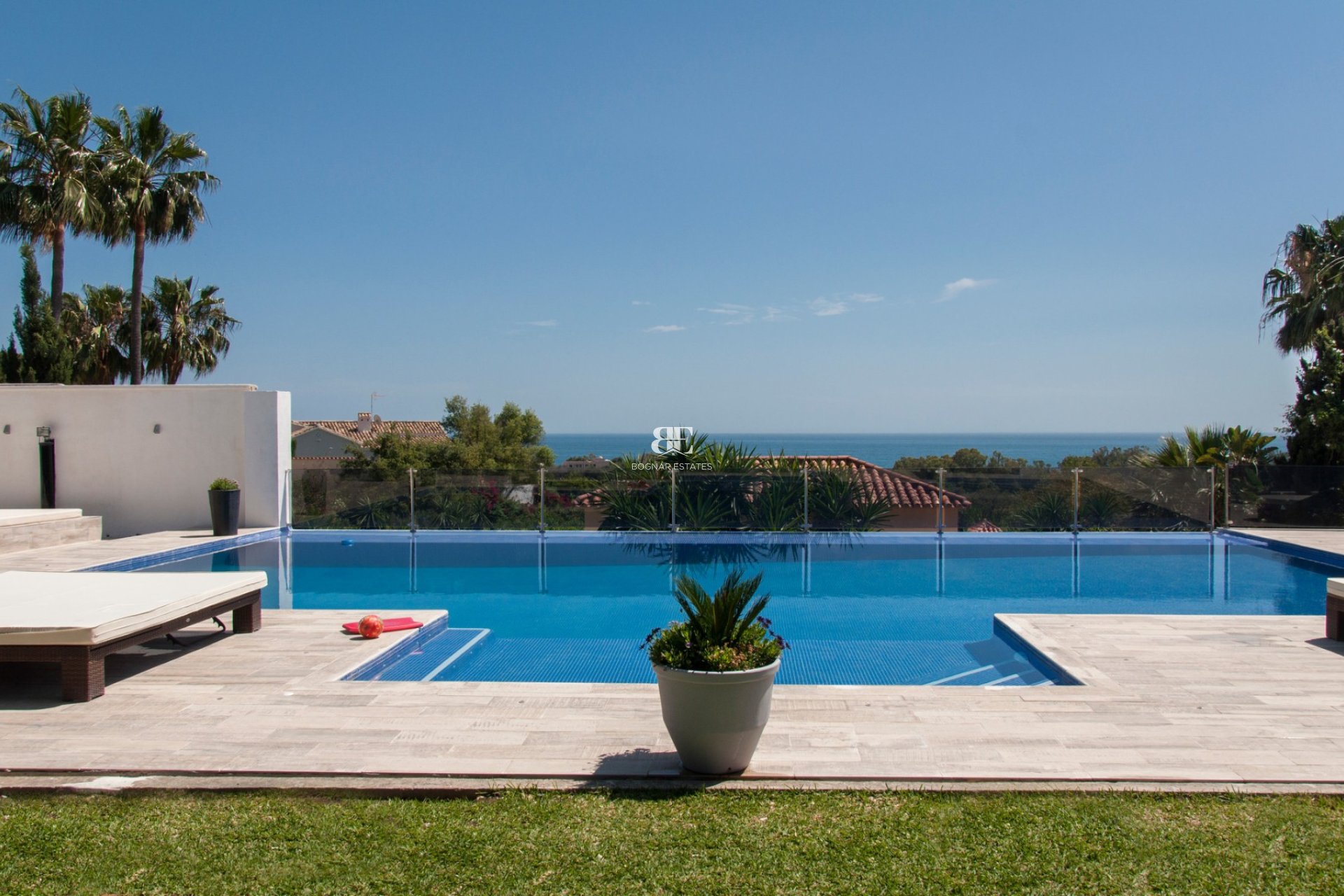 Herverkoop - Villa -
Marbella - Elviria