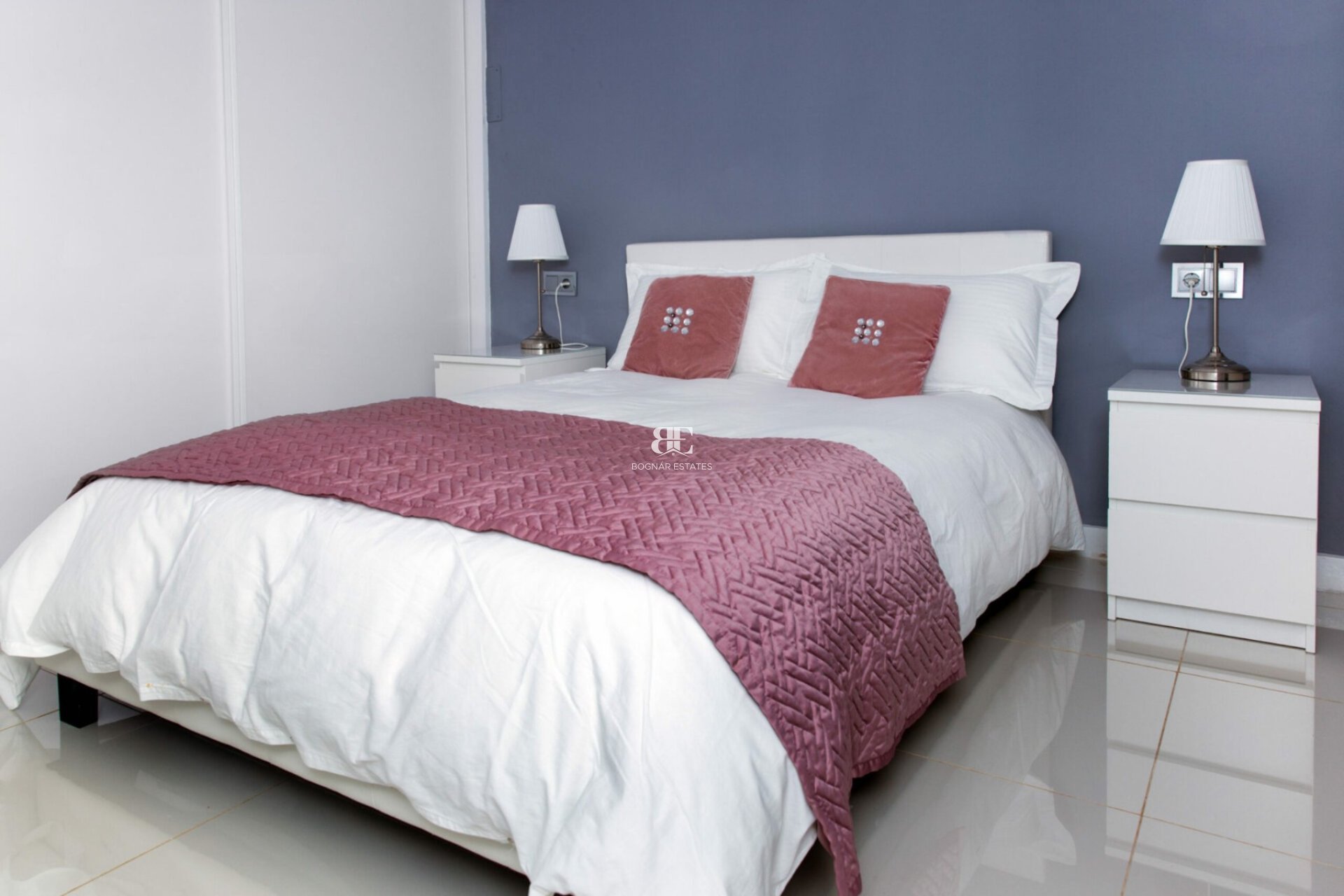 Herverkoop - Villa -
Marbella - Elviria