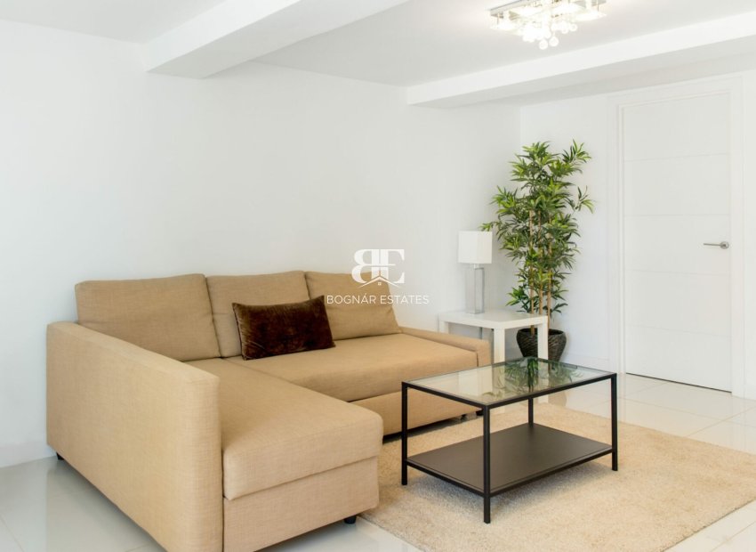 Herverkoop - Villa -
Marbella - Elviria