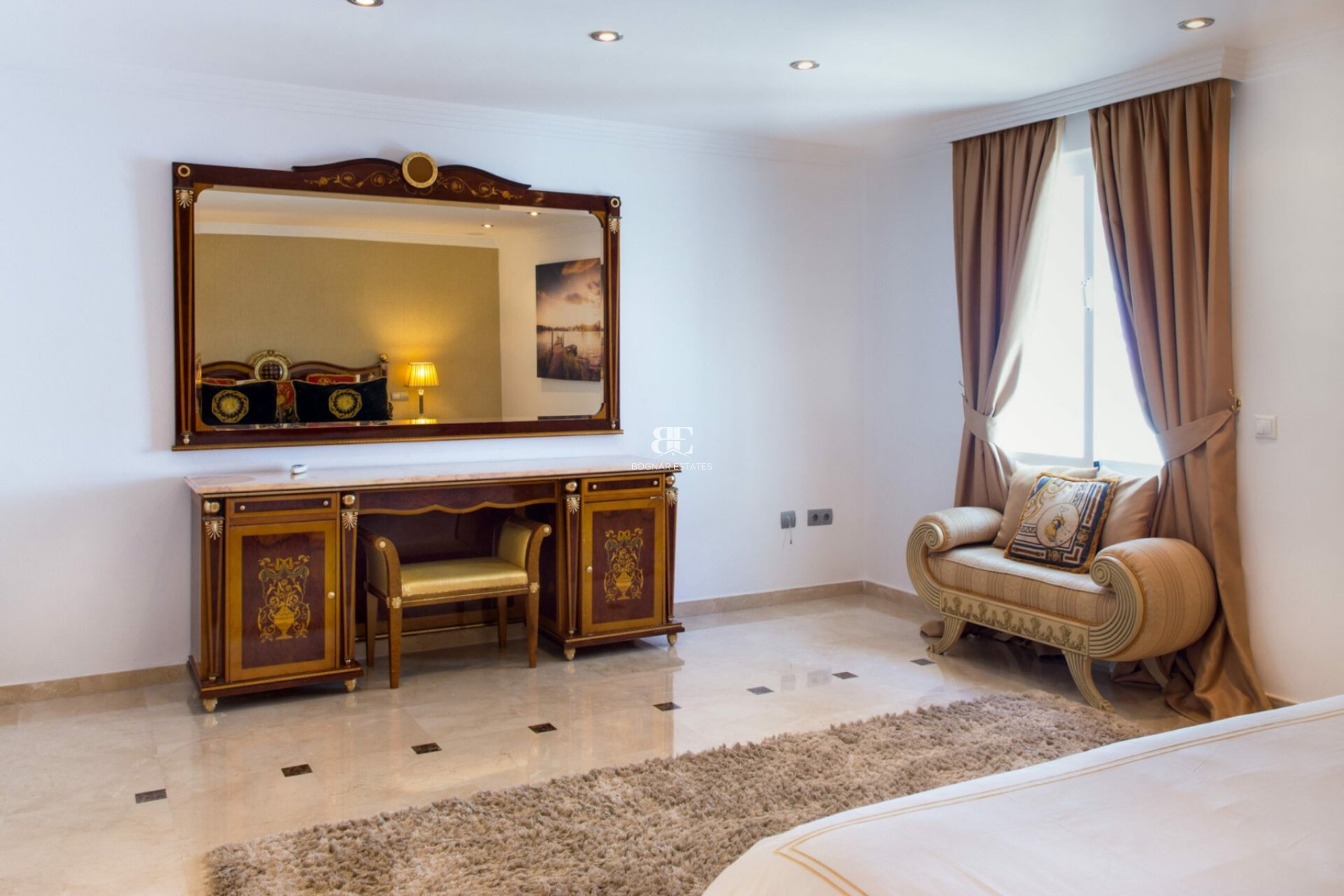 Herverkoop - Villa -
Marbella - Elviria