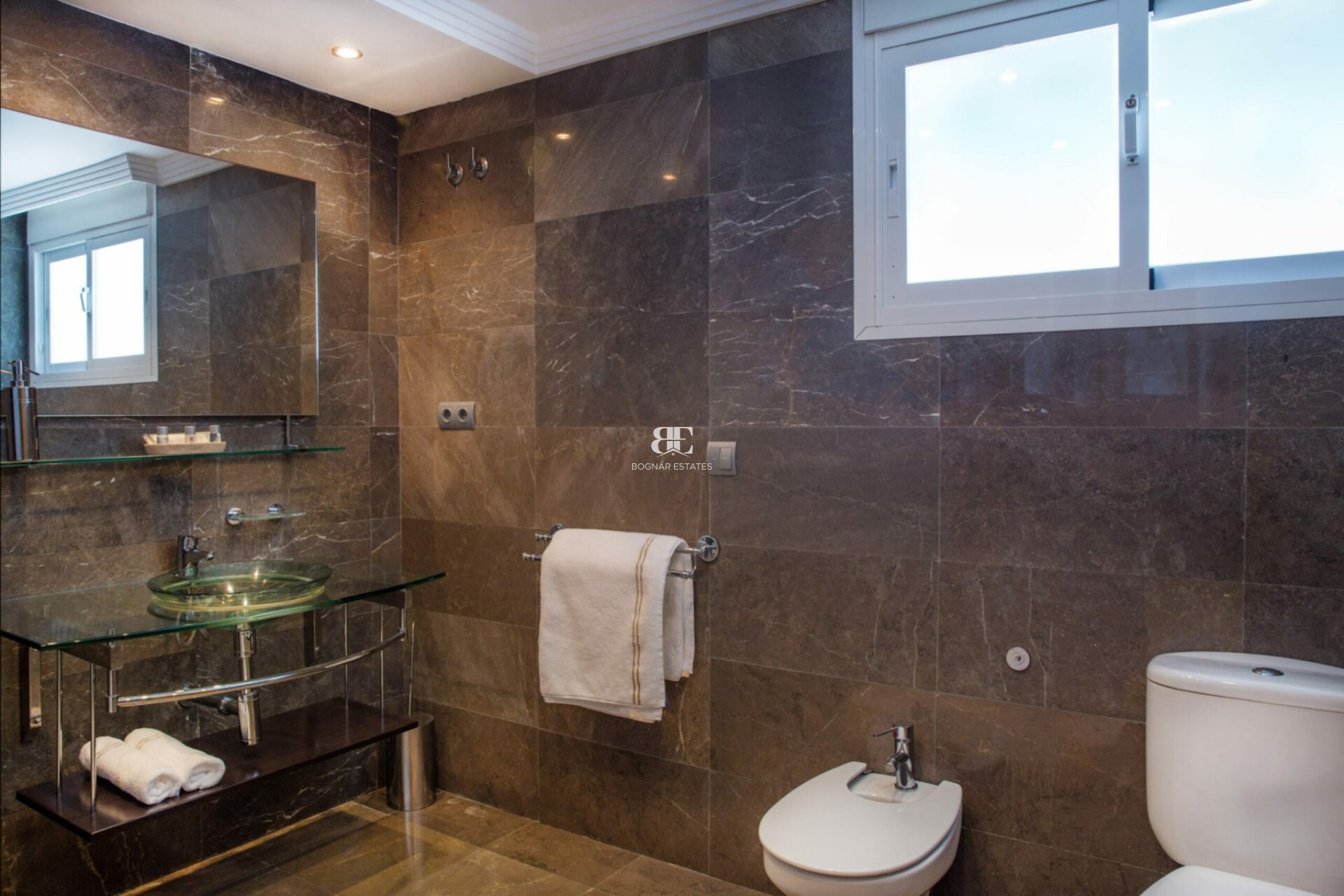 Herverkoop - Villa -
Marbella - Elviria