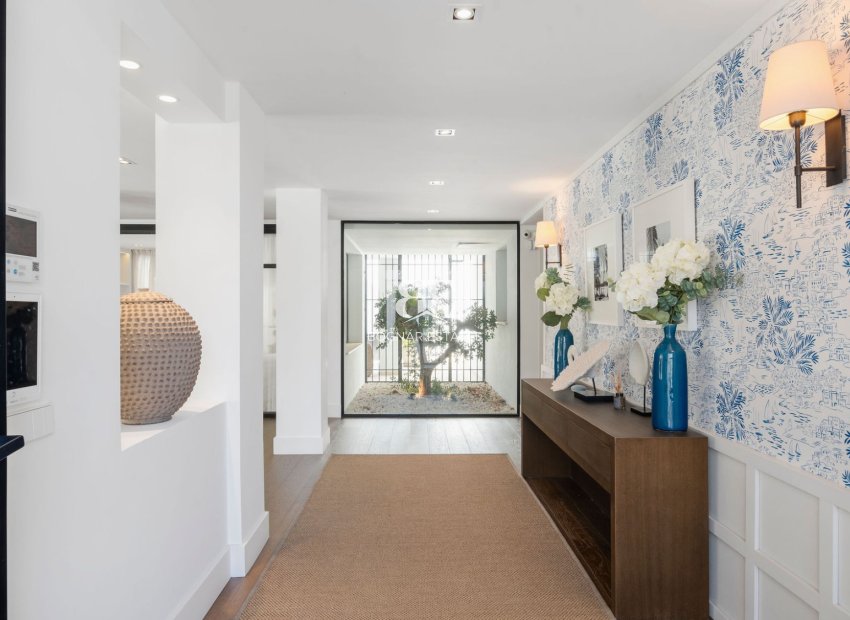 Herverkoop - Villa -
Marbella - Los Naranjos de Marbella