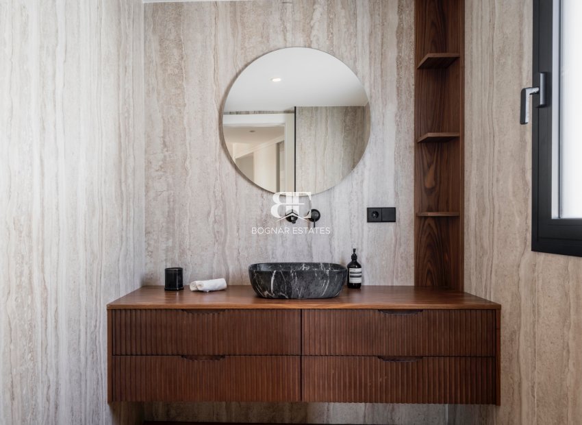 Herverkoop - Villa -
Marbella - Nagueles