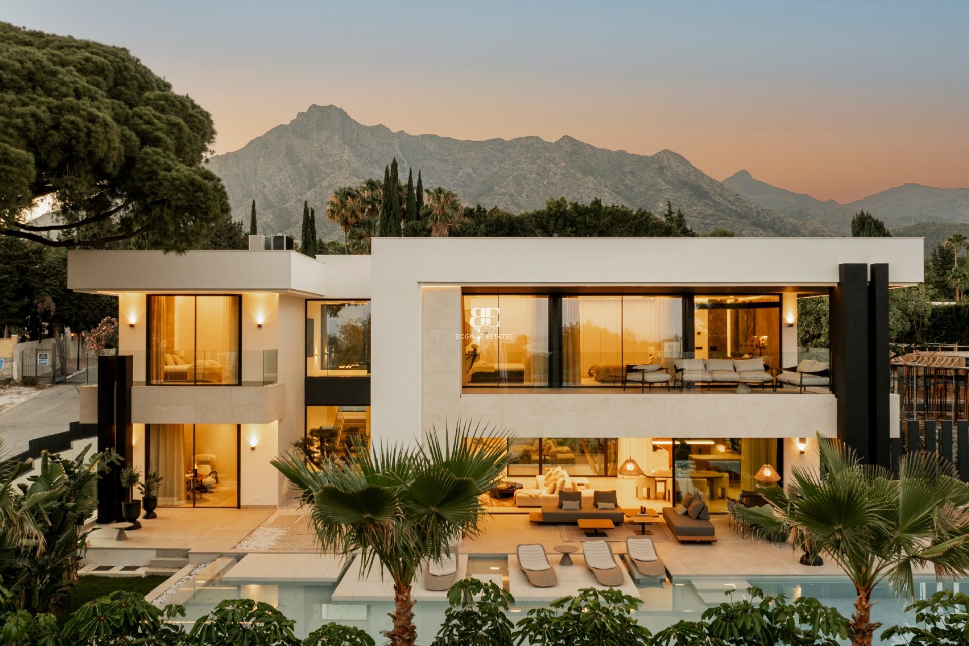 Herverkoop - Villa -
Marbella - Nagueles