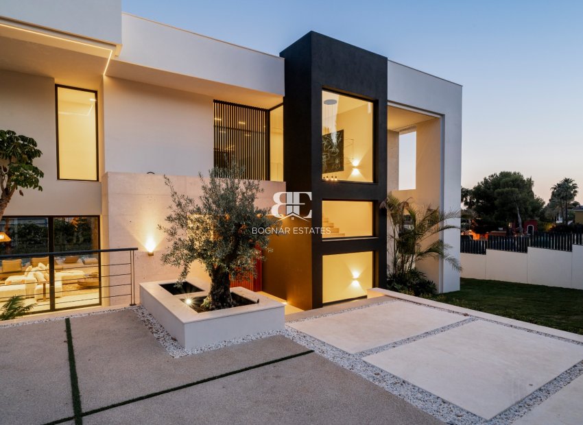 Herverkoop - Villa -
Marbella - Nagueles