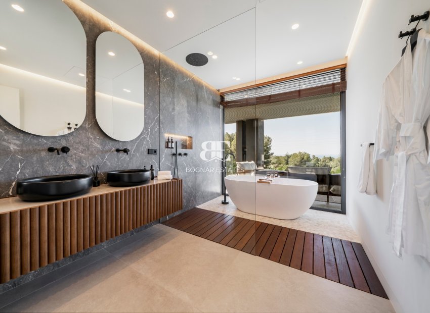 Herverkoop - Villa -
Marbella - Nagueles