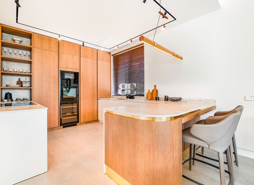 Herverkoop - Villa -
Marbella - Nagueles