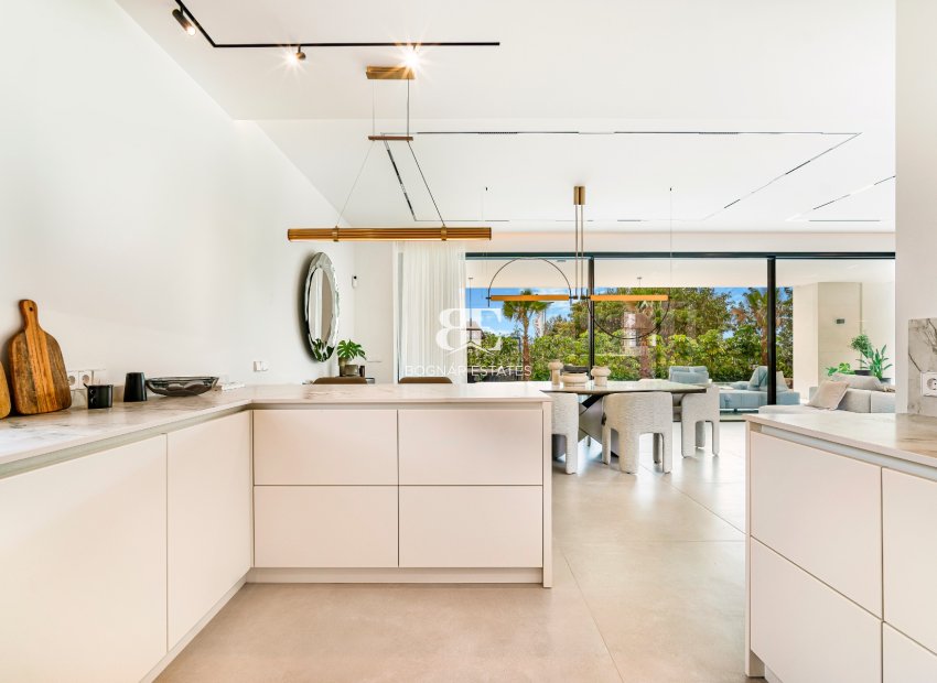Herverkoop - Villa -
Marbella - Nagueles