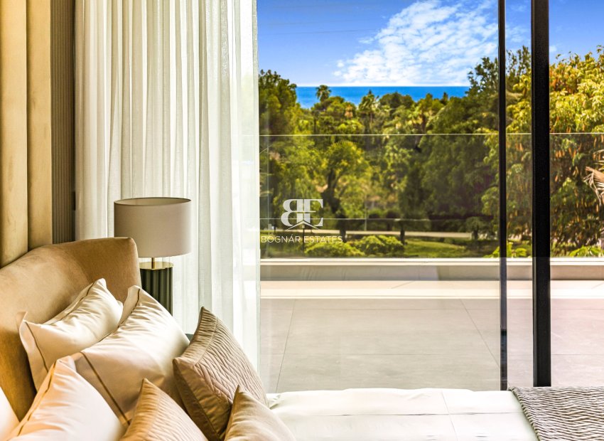 Herverkoop - Villa -
Marbella - Nagueles