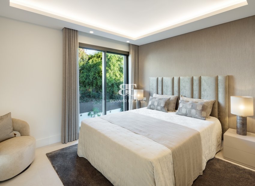 Herverkoop - Villa -
Marbella - Nueva Andalucía