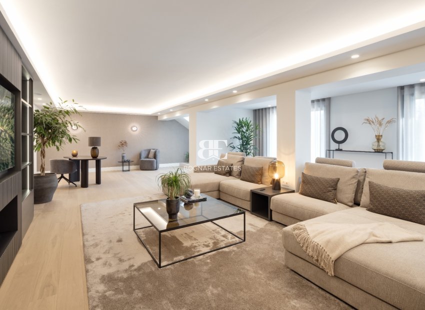 Herverkoop - Villa -
Marbella - Nueva Andalucía