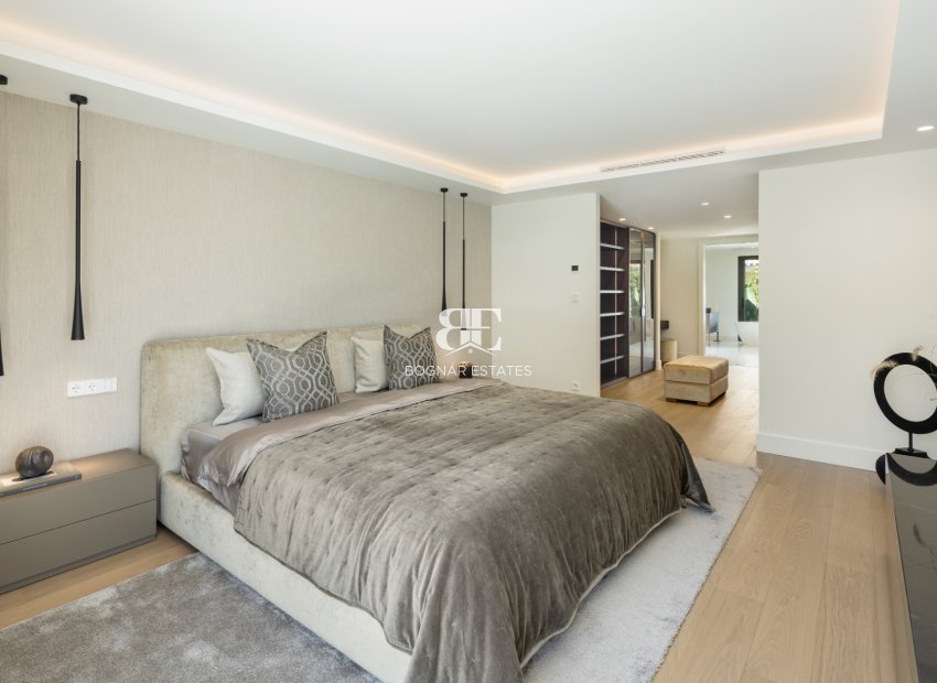 Herverkoop - Villa -
Marbella - Nueva Andalucía