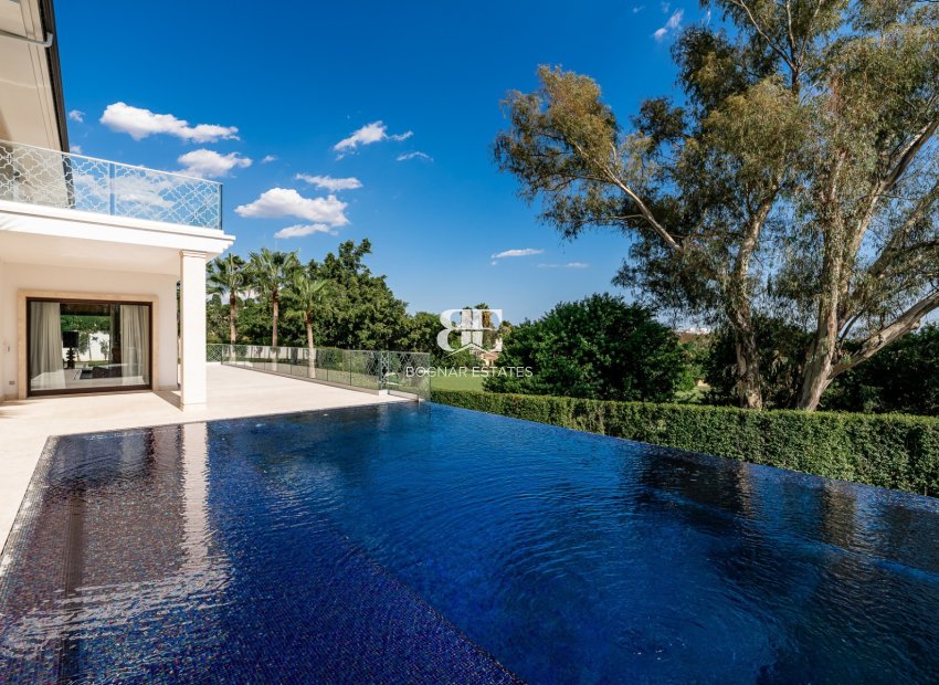 Herverkoop - Villa -
Marbella - Nueva Andalucía