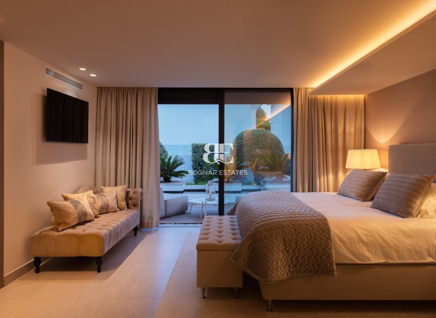 Herverkoop - Villa -
Marbella - Nueva Andalucía