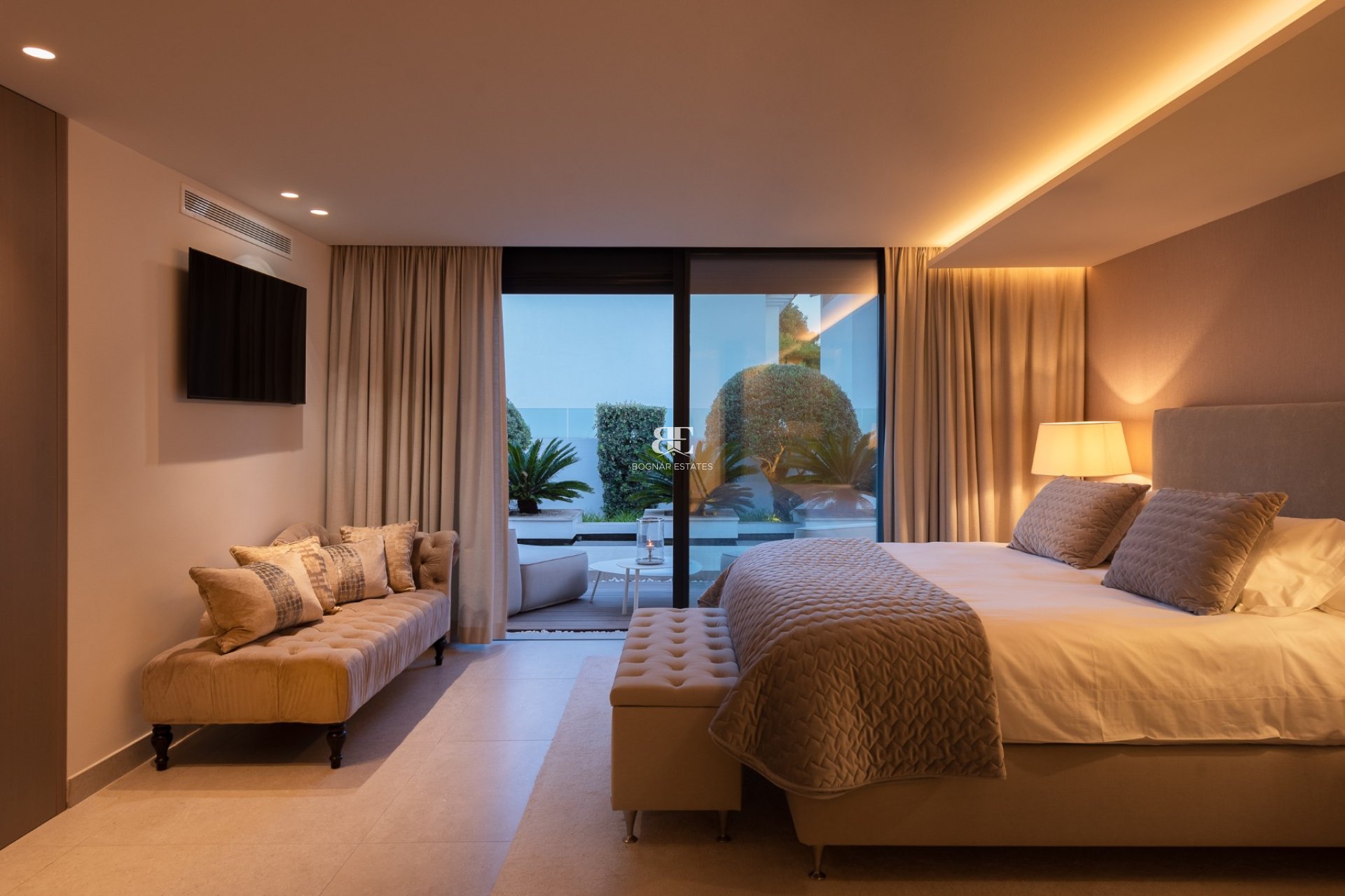 Herverkoop - Villa -
Marbella - Nueva Andalucía